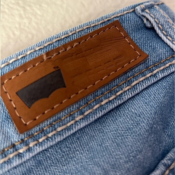 LEVIS Jeans 2 for $22 ❇️ - Picture 5 of 6